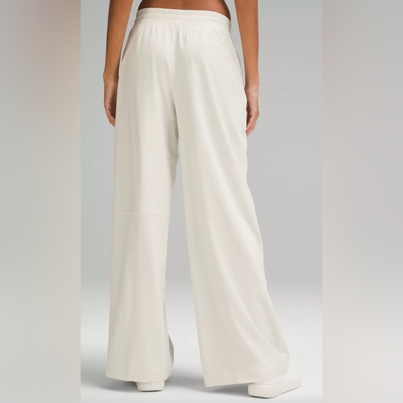 NWOT LULULEMON Swift Mid-Rise Wide-Leg Pant, Off-White, Size 10 - Picture 3 of 10